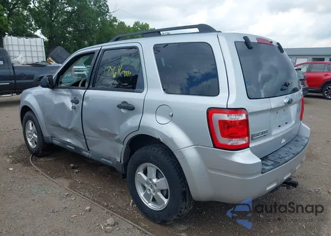 2011 Ford Escape Xlt z USA, uszkodzony, nr VIN 1FMCU9D77BKC53204